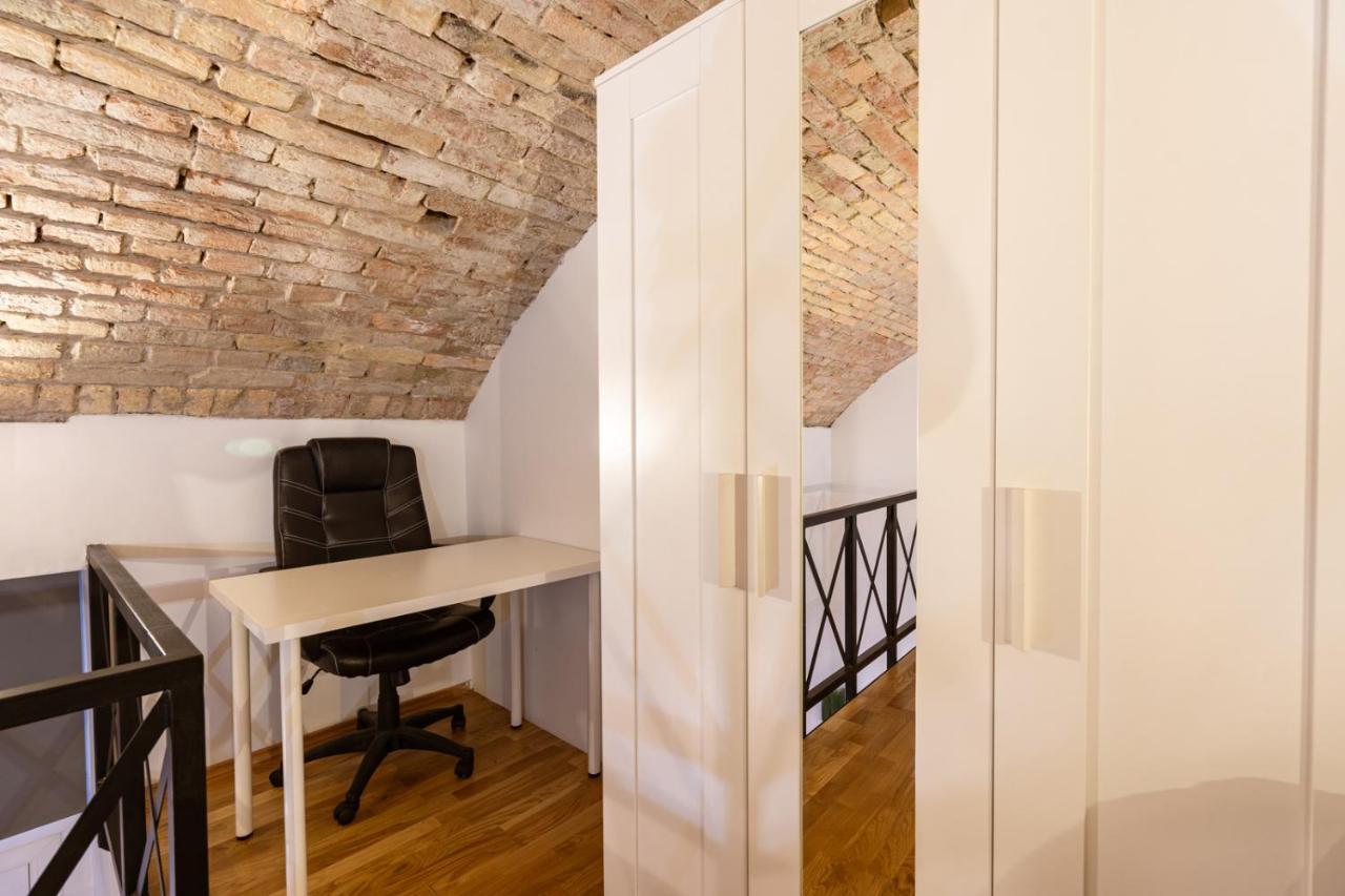 Modern Stylish Apartment @ Superb Central Location Budapeste Exterior foto